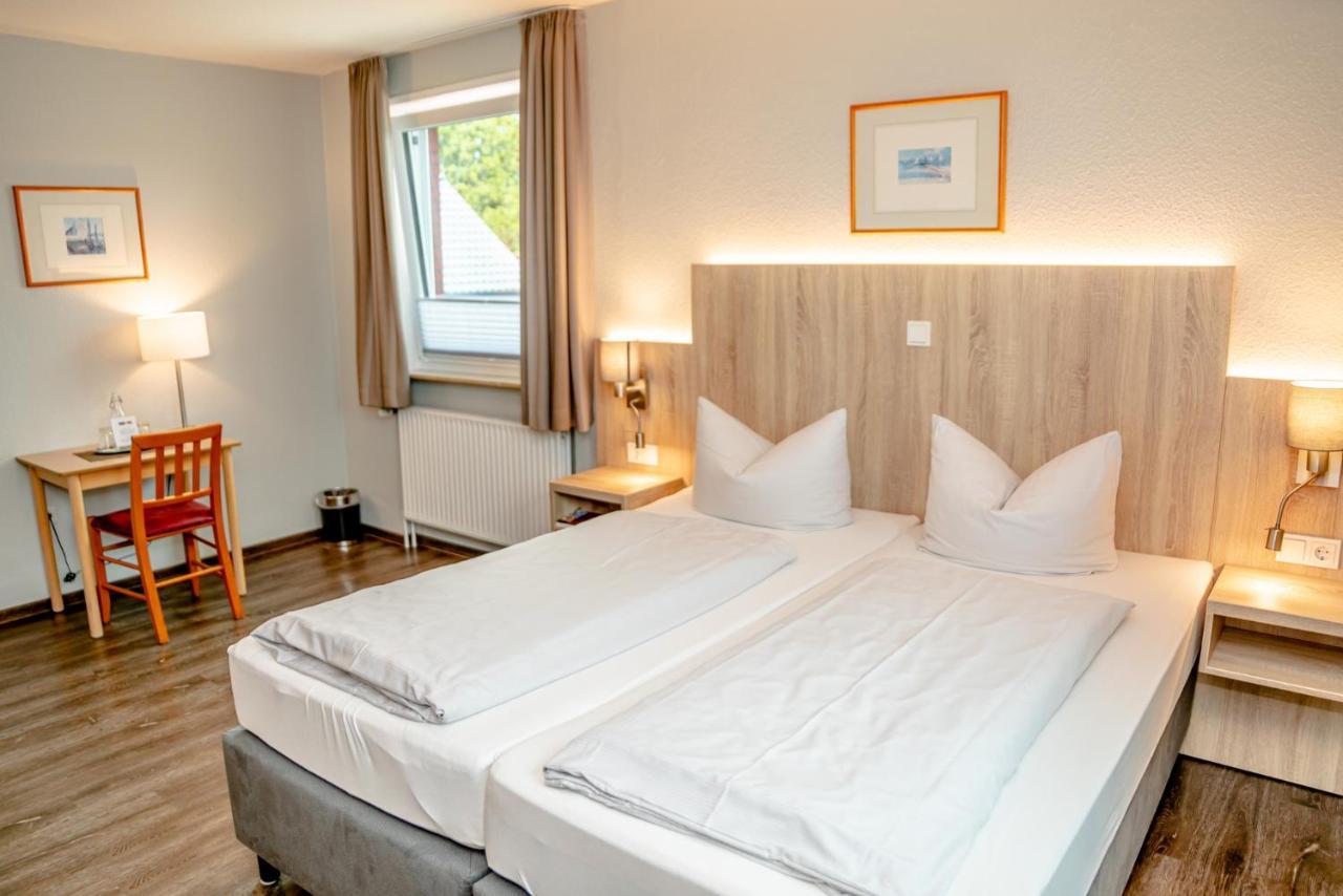 Hotel Herbers Südbrookmerland エクステリア 写真