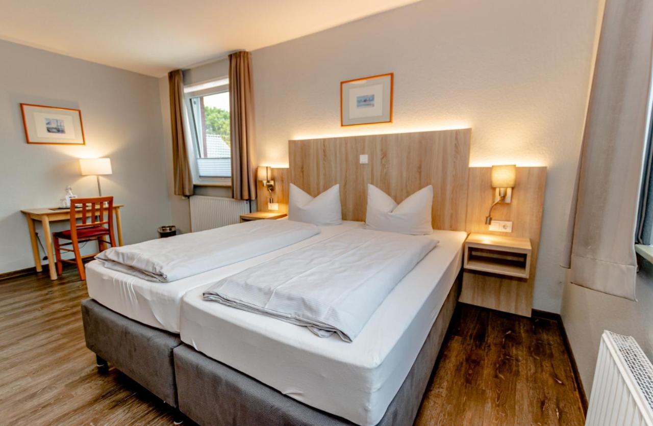 Hotel Herbers Südbrookmerland エクステリア 写真
