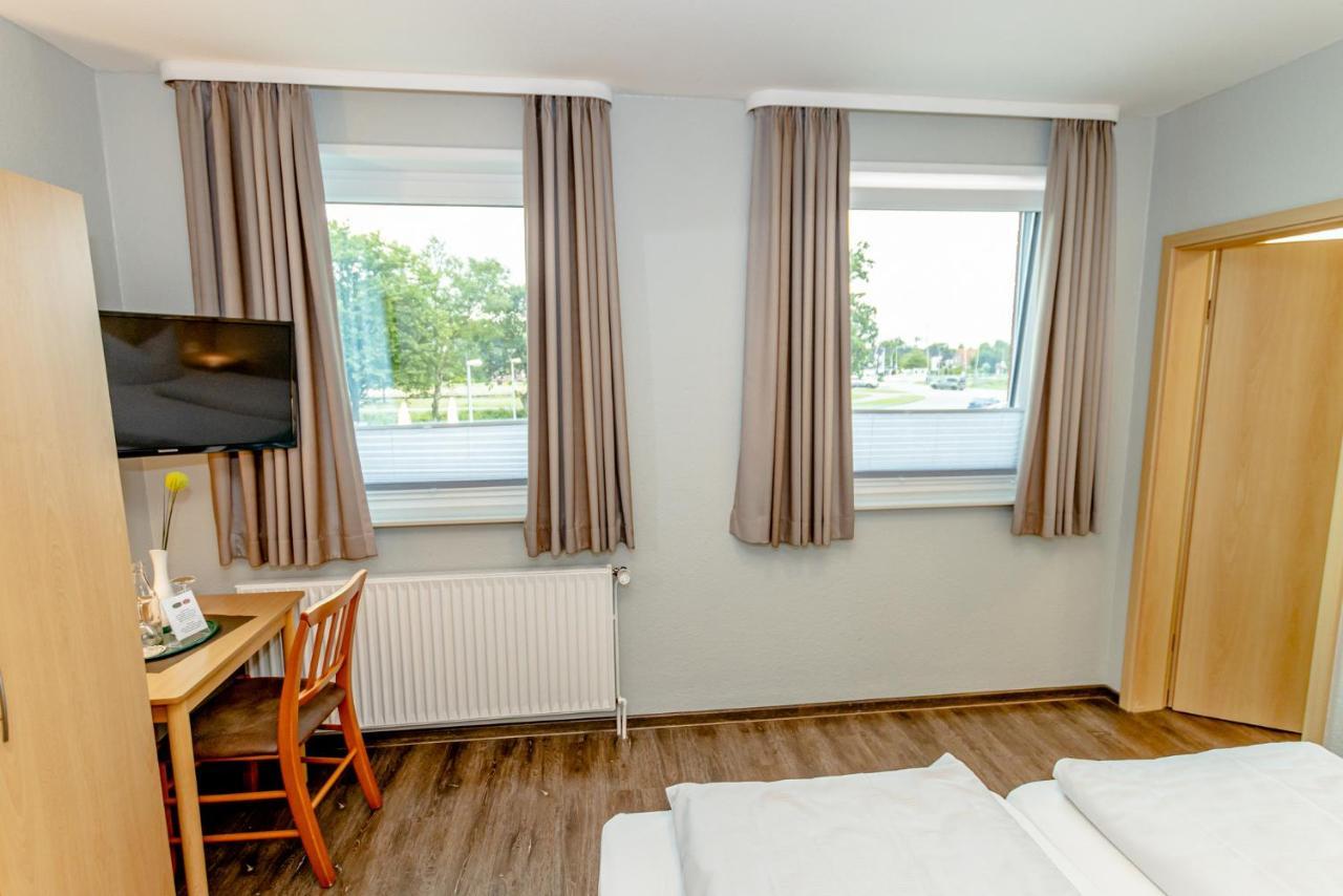 Hotel Herbers Südbrookmerland エクステリア 写真
