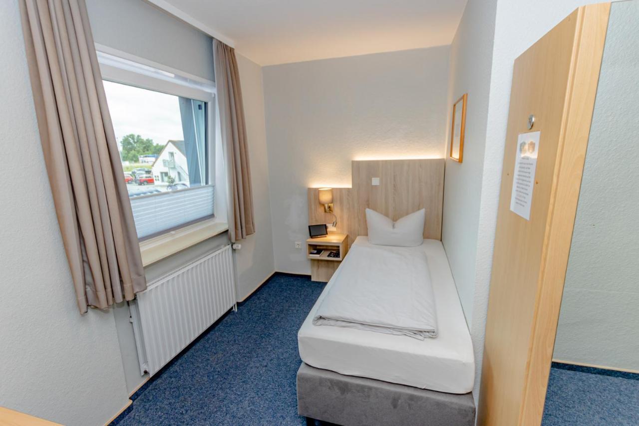 Hotel Herbers Südbrookmerland エクステリア 写真